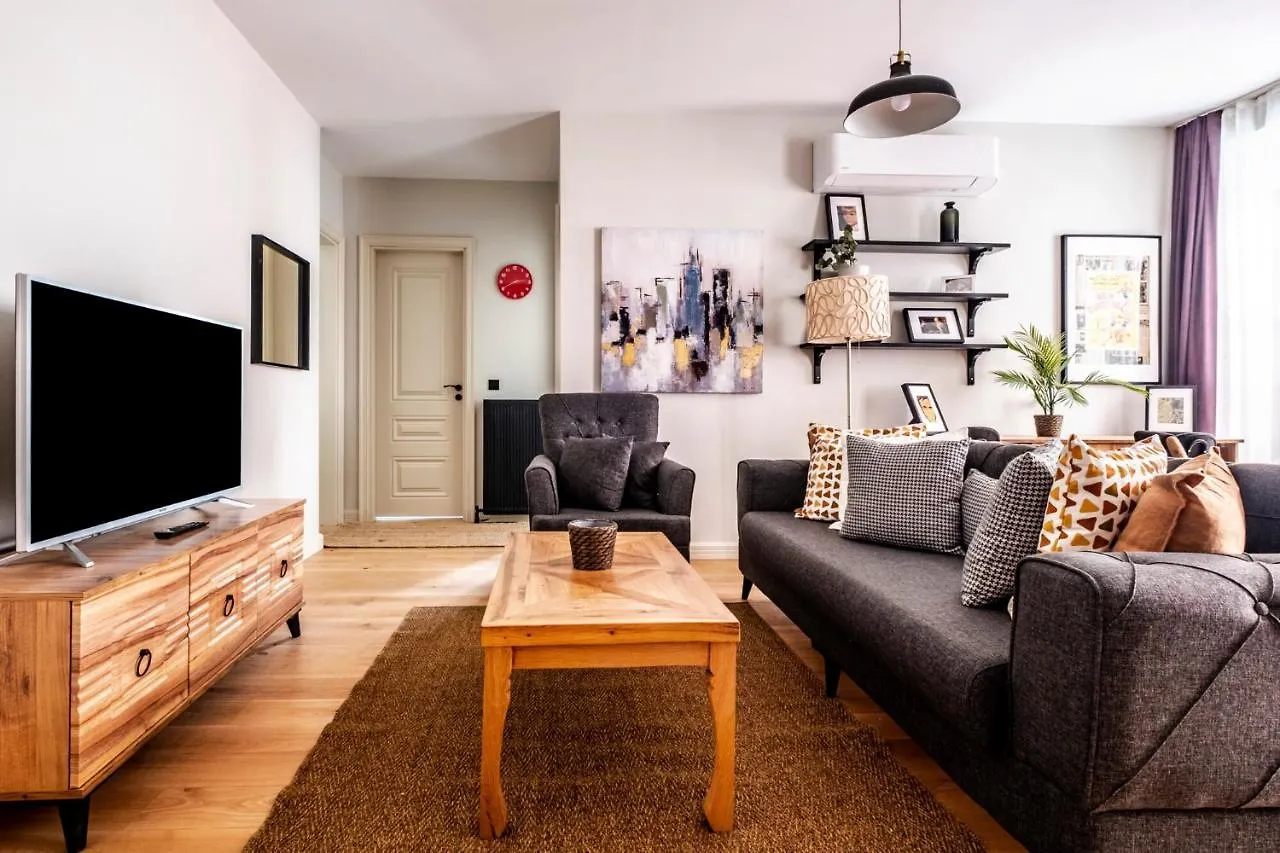 Daire Charming Flat With Central Location In Beyoglu İstanbul